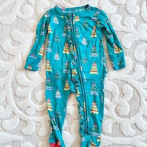 Posh Peanut trees ruffled footie 3-6 months